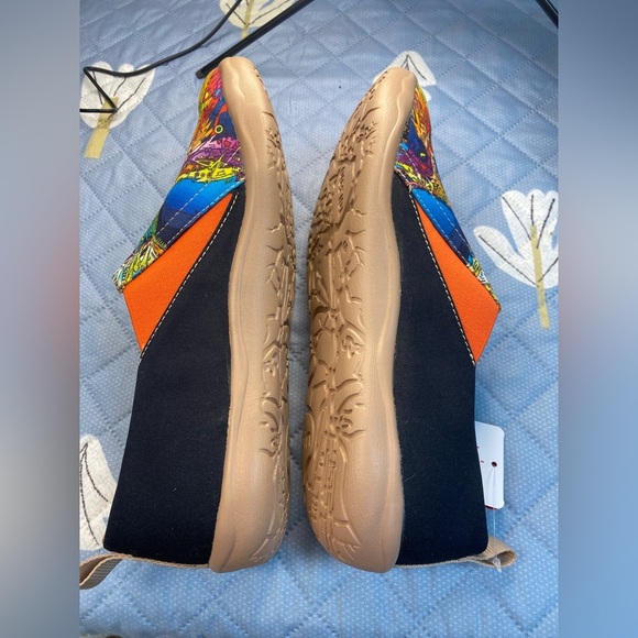 UIN Women’s Slip On Sneaker Casual Loafers Art Painted Walking Shoes - Picture 2 of 6